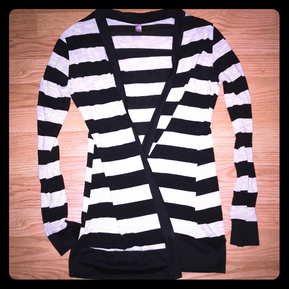 🖤◽️Black and Gray Cardigan◽️🖤